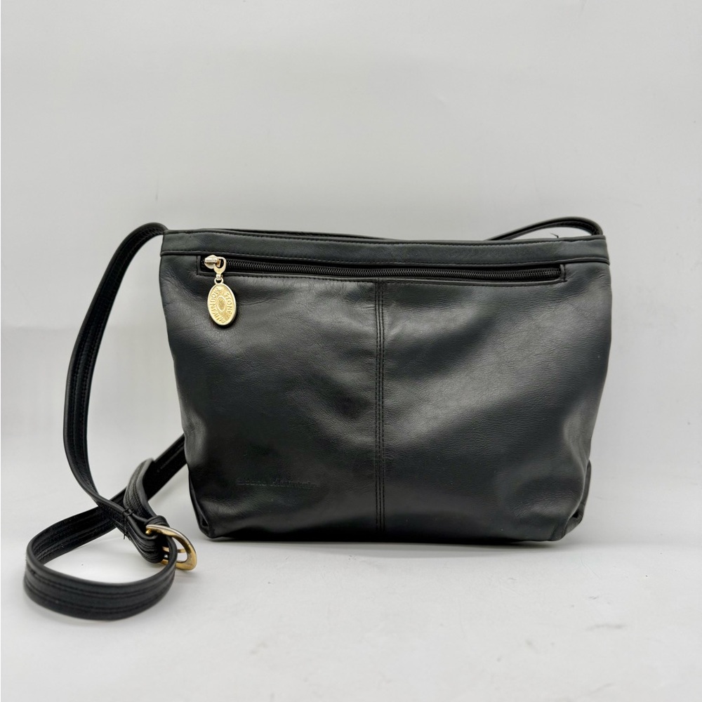 Stone Mountain Black Leather Crossbody Shoulder Bag Vintage Minimal